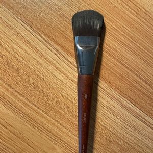 Makeup forever foundation brush 108 large